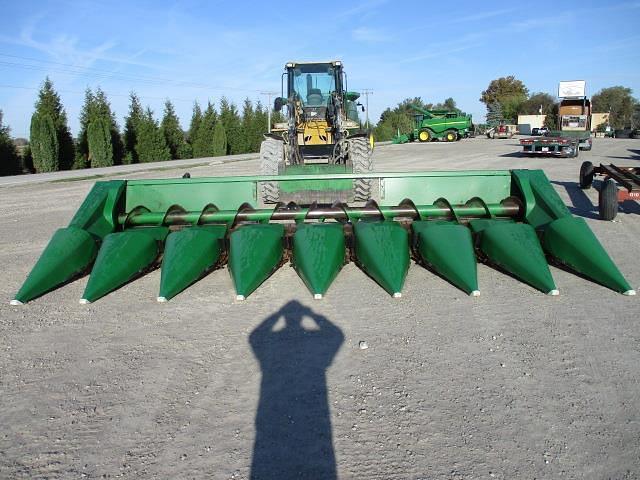 Image of John Deere 843 equipment image 1