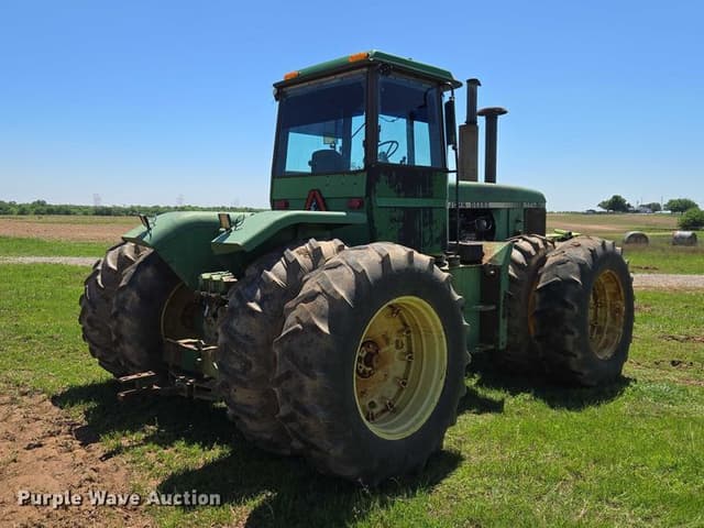 Image of John Deere 8440 equipment image 4