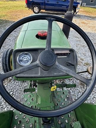 Image of John Deere 850 equipment image 2