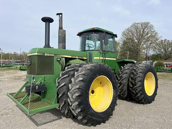 Image of John Deere 8640 Primary image