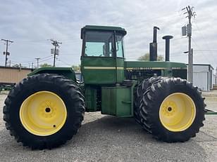 Main image John Deere 8640 3