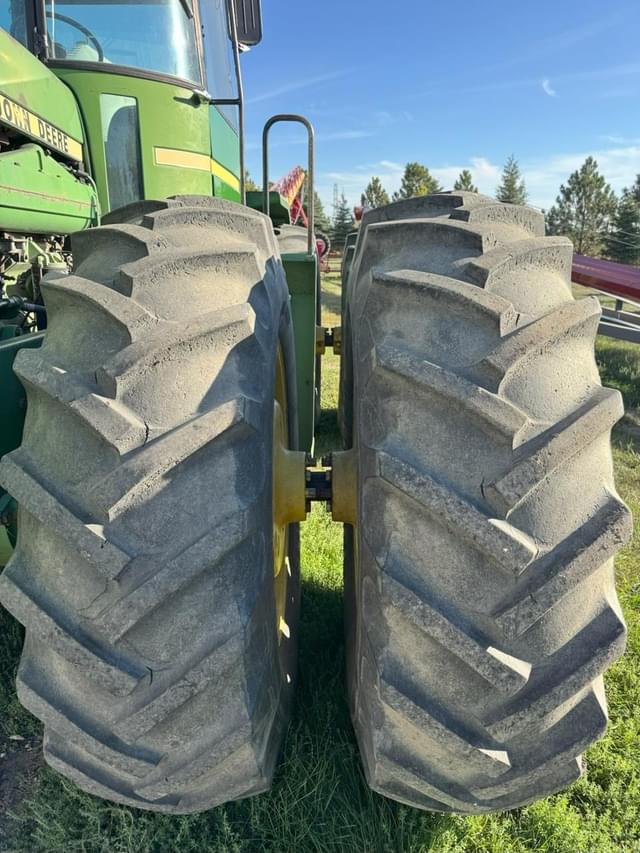 Image of John Deere 8640 equipment image 4