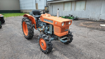 Main image Kubota L185