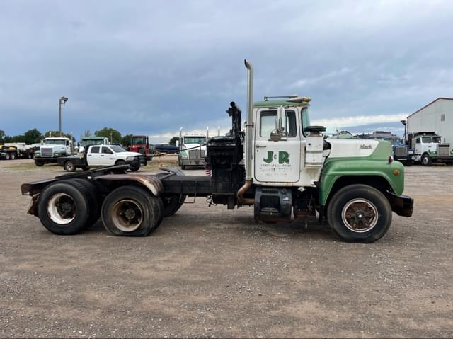 Image of Mack R685ST equipment image 3