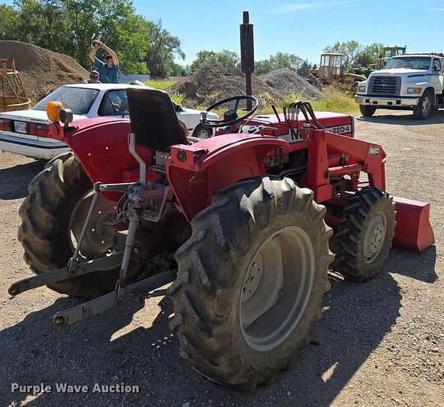 Image of Massey Ferguson 220 equipment image 4