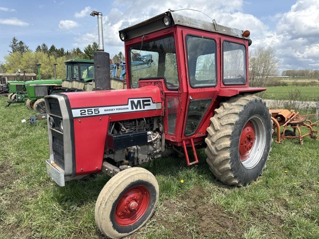 Main image Massey Ferguson 255