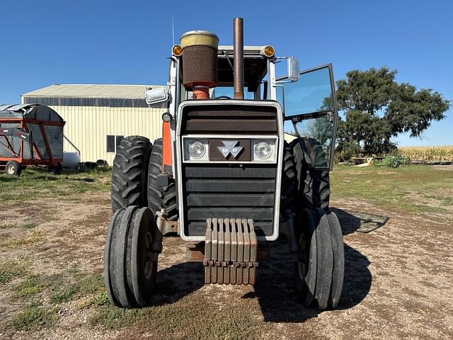 Image of Massey Ferguson 2745 equipment image 3