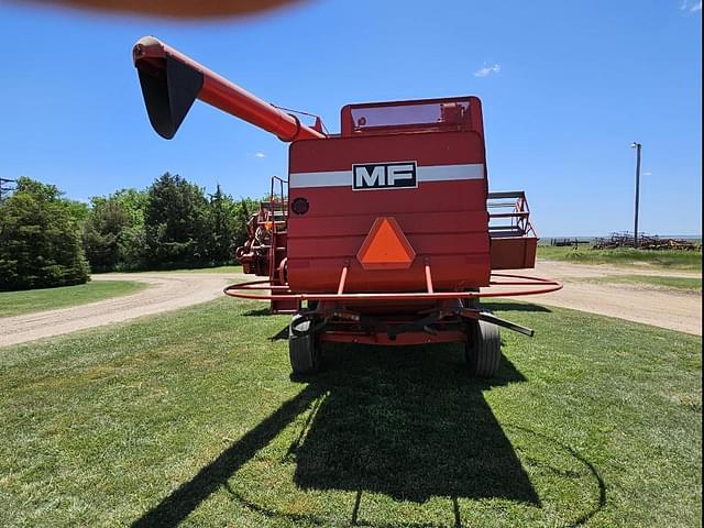 Image of Massey Ferguson 550 equipment image 4