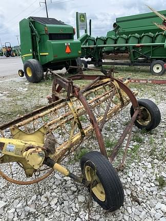 1979 New Holland 256 Equipment Image0