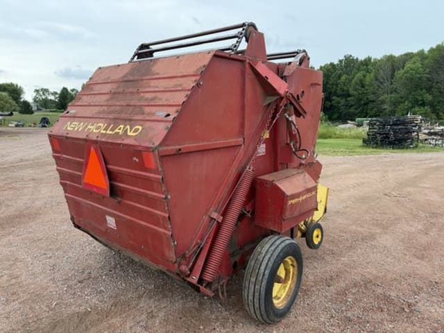 Image of New Holland 846 equipment image 4