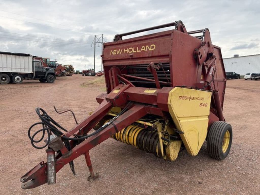 Image of New Holland 846 Primary image