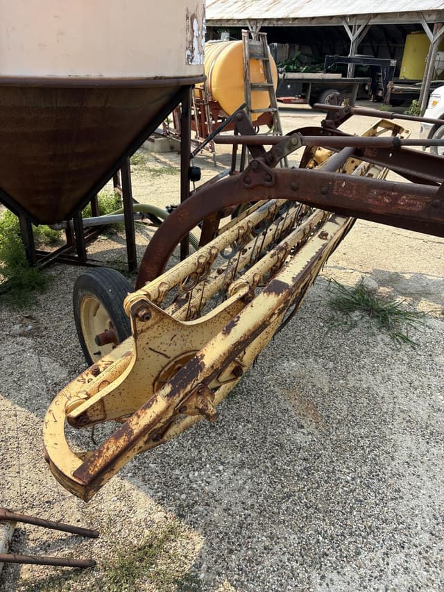 Image of New Holland Rolabar 56 equipment image 1