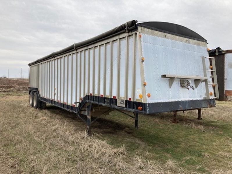 1979 Corn Husker Undetermined Equipment Image0
