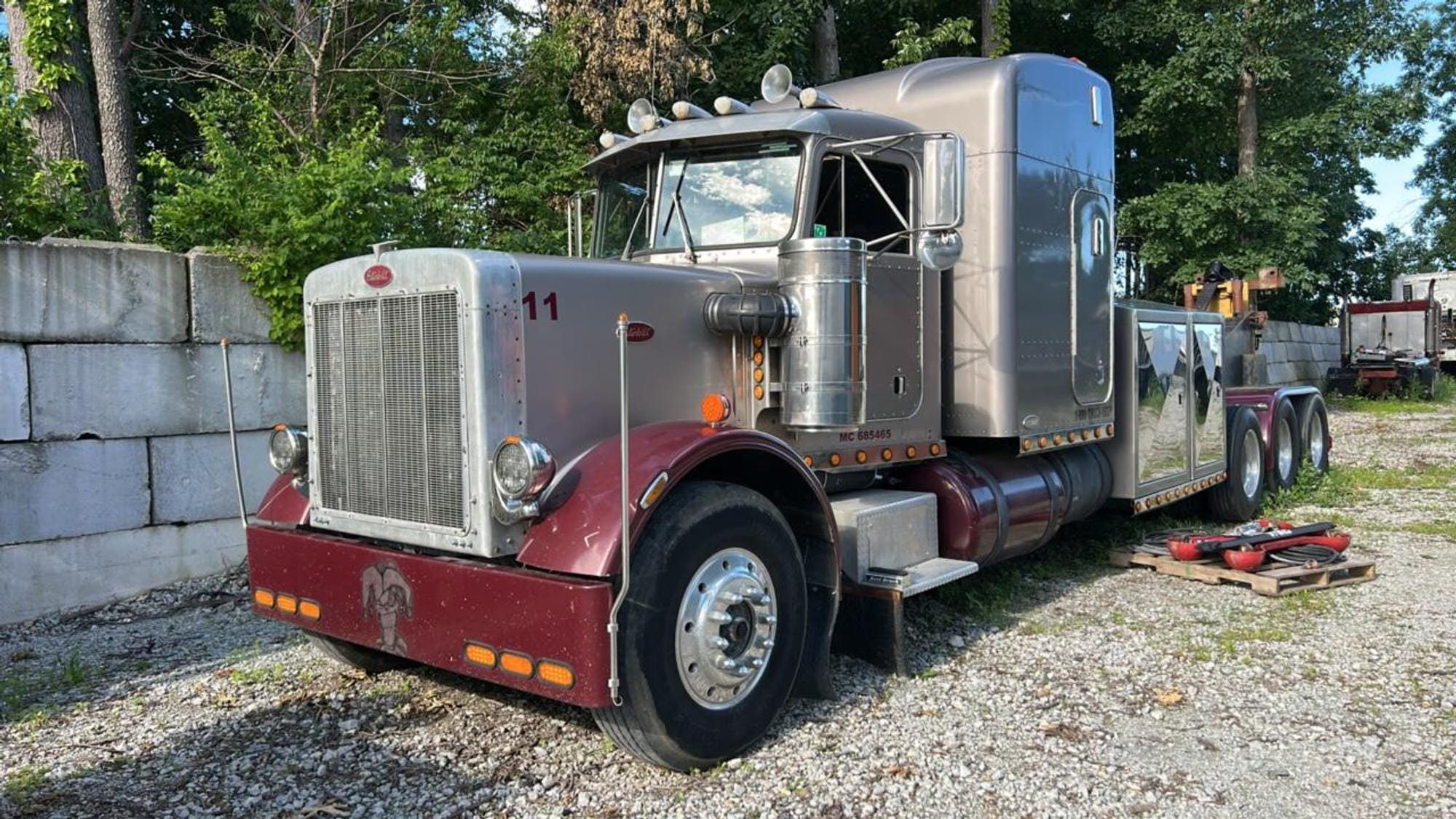 1979 Peterbilt 359-M Equipment Image0
