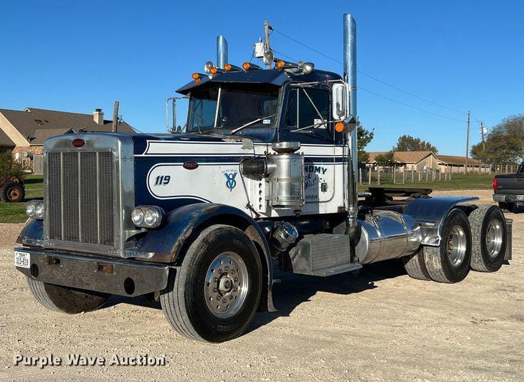 Main image Peterbilt 359