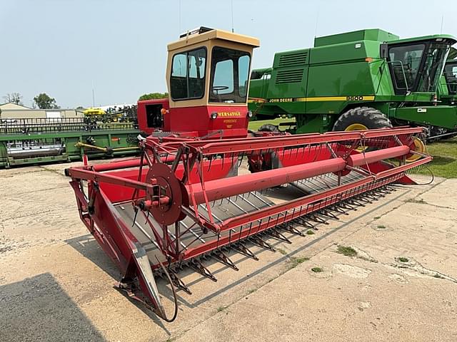 Image of Versatile 400 equipment image 3