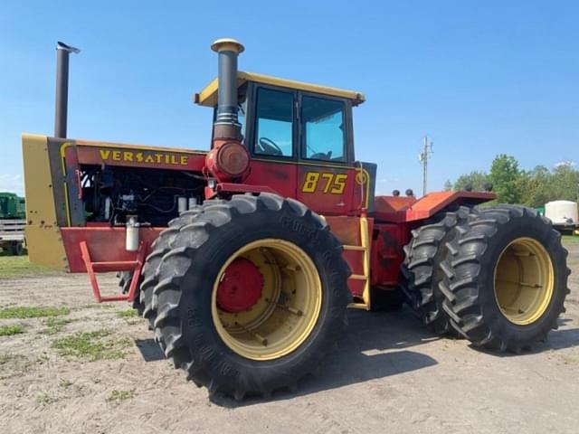 Image of Versatile 875 equipment image 1