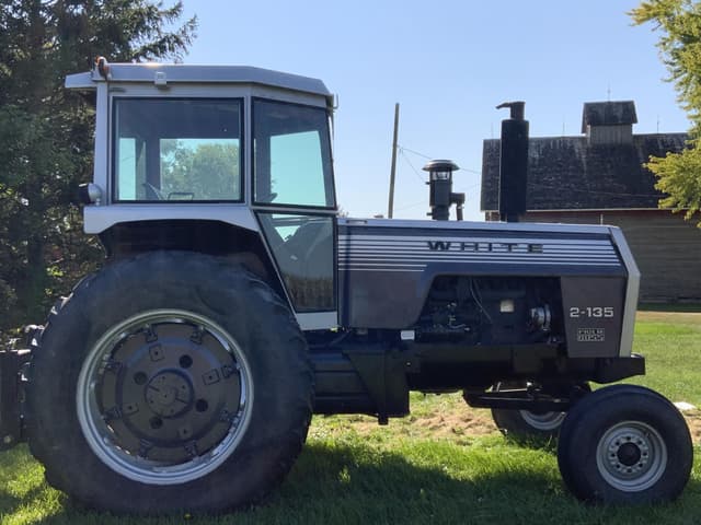 Image of White 2-135 equipment image 2