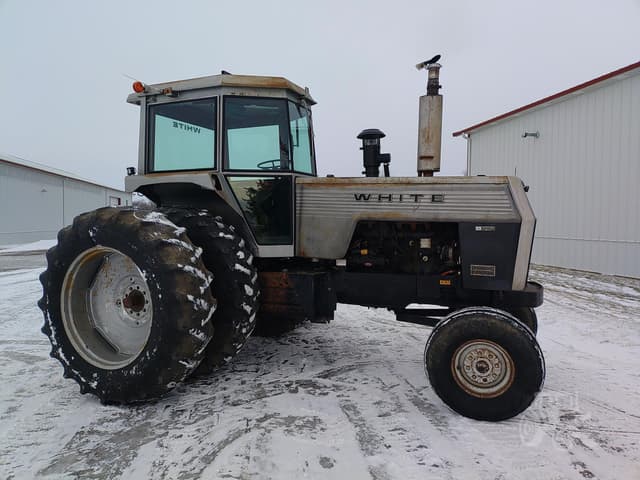 Image of White 2-135 equipment image 2