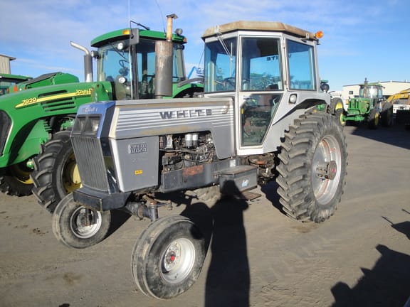 1979 White 2-85 Equipment Image0