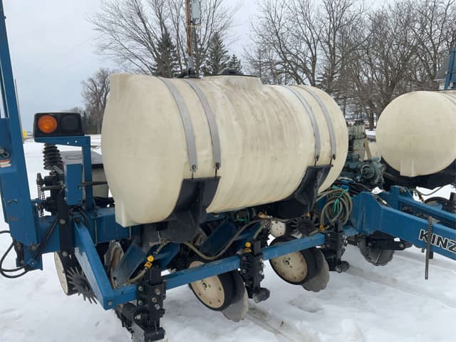 Image of Kinze 3000 equipment image 4