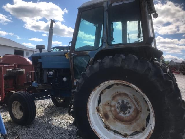 Image of Ford 7700 equipment image 2