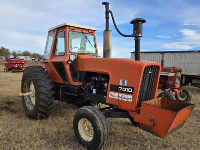 Image of Allis Chalmers 7010 equipment image 2