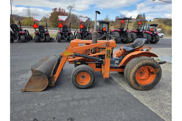 Image of Kubota B7100 equipment image 1