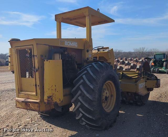 Image of Bomag BW210PD equipment image 3