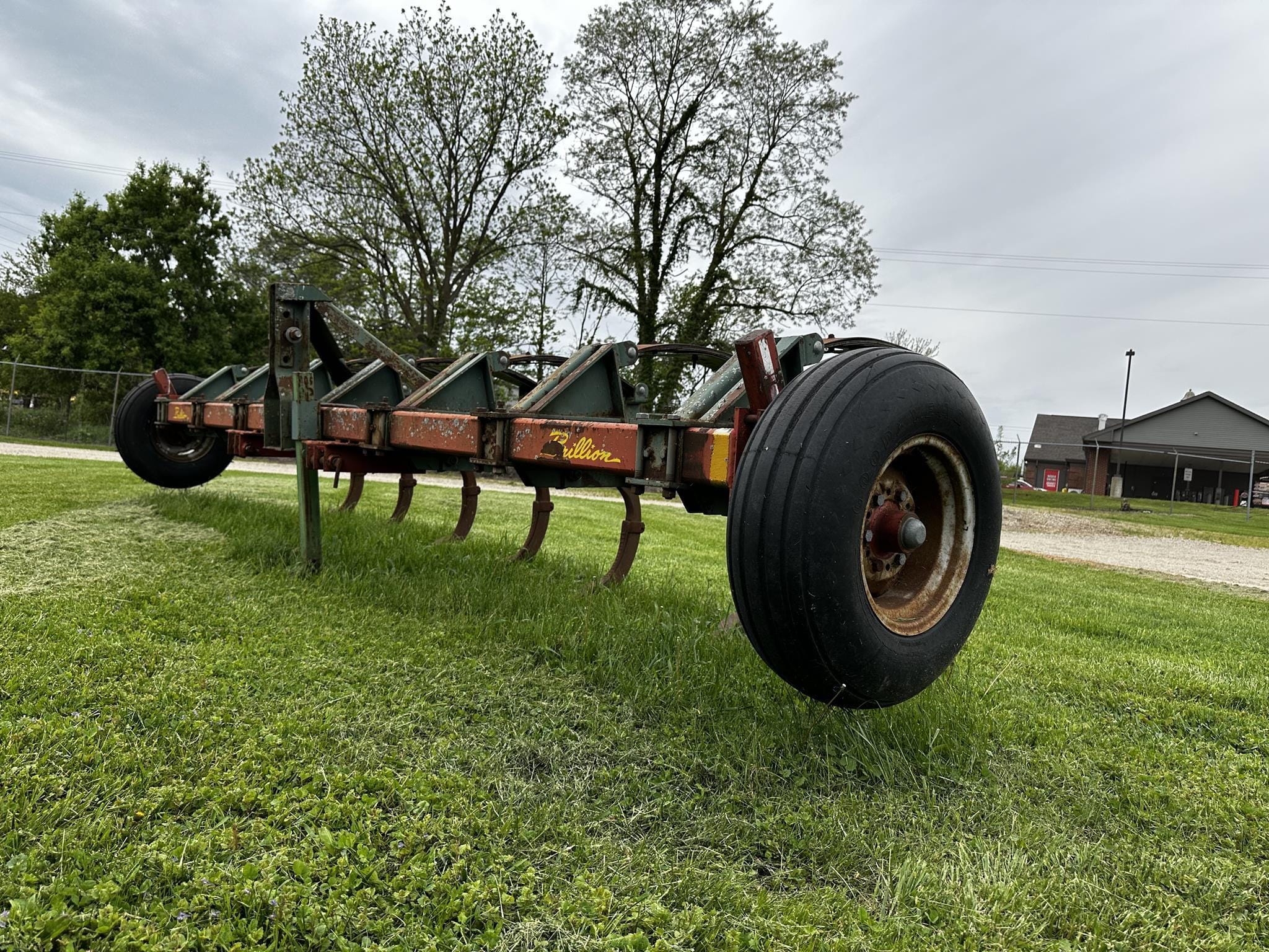 1980 Brillion BTS7 Equipment Image0