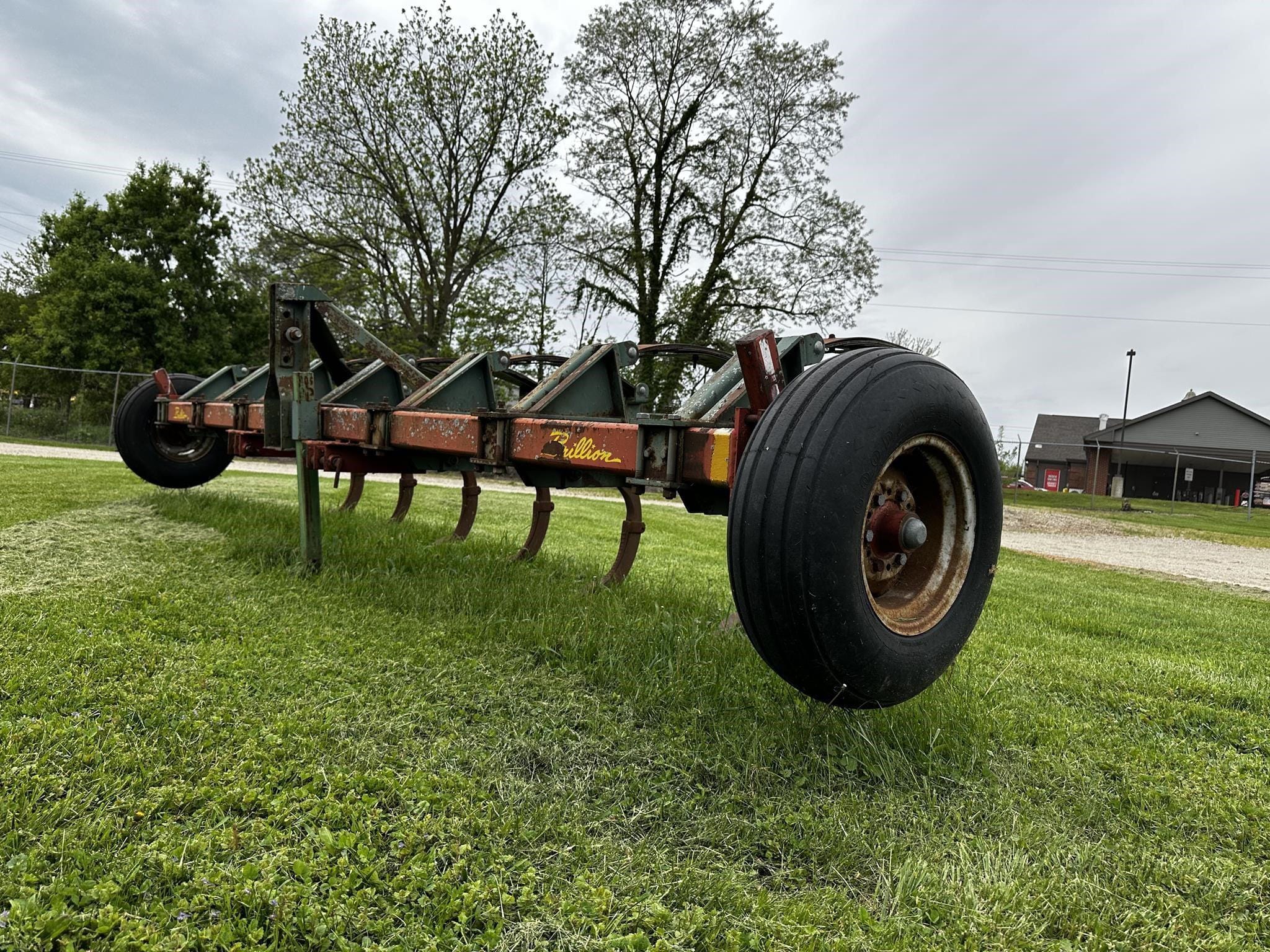 1980 Brillion BTS7 Equipment Image0