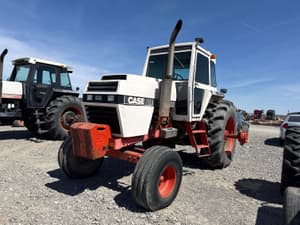 1980 J.I. Case 2590 Image