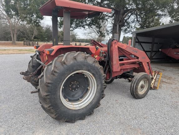 Image of Case IH 885 equipment image 2