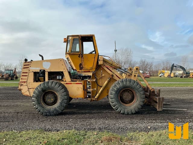 Image of Case W24C equipment image 3