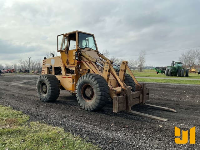 Image of Case W24C equipment image 2