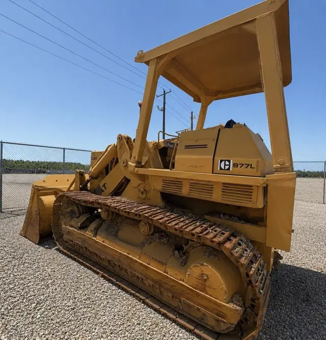 Image of Caterpillar 977L equipment image 3