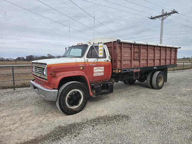 Image of Chevrolet 70 equipment image 2