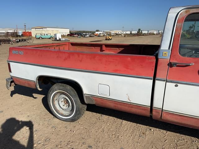 Image of Chevrolet C10 equipment image 3