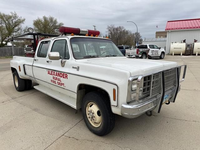 Image of Chevrolet C30 equipment image 2