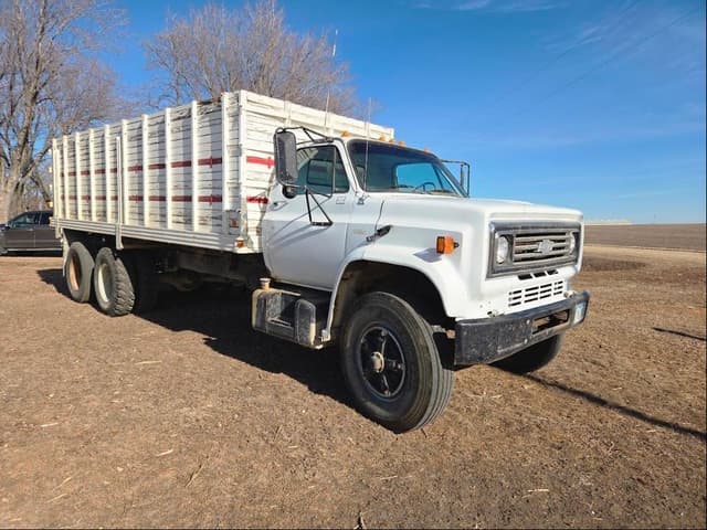 Image of Chevrolet C70 equipment image 1