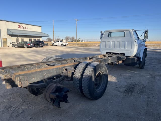 Image of Chevrolet C70 equipment image 4