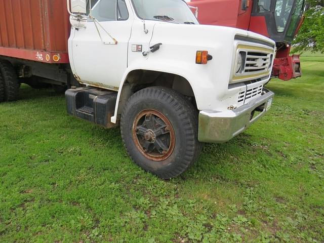 Image of Chevrolet C70 equipment image 4