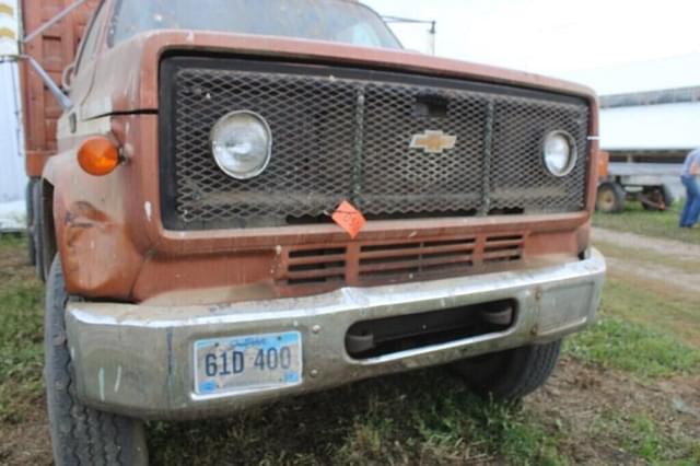 Image of Chevrolet C70 equipment image 2