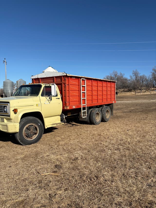 Image of Chevrolet C70 equipment image 4