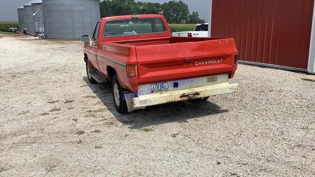 Image of Chevrolet C20 equipment image 4