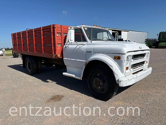 Image of Chevrolet C70 equipment image 2