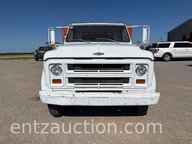 Image of Chevrolet C70 equipment image 1