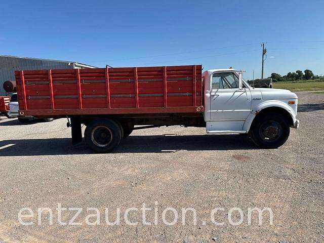 Image of Chevrolet C70 equipment image 3