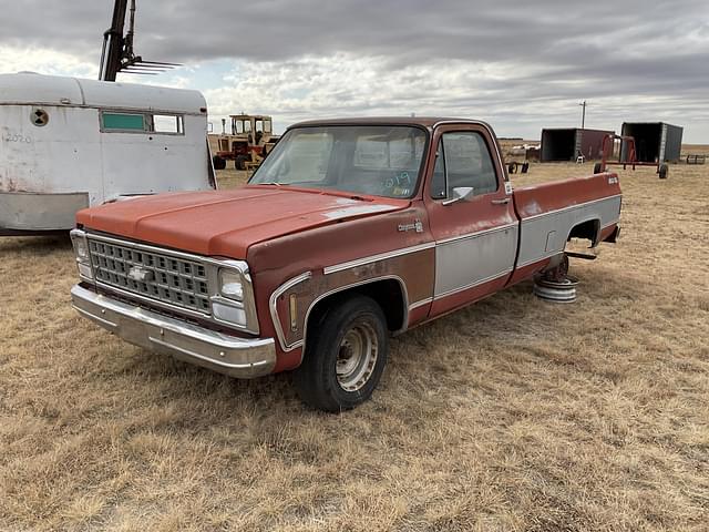 Image of Chevrolet Cheyenne equipment image 1