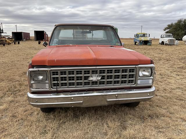 Image of Chevrolet Cheyenne equipment image 4